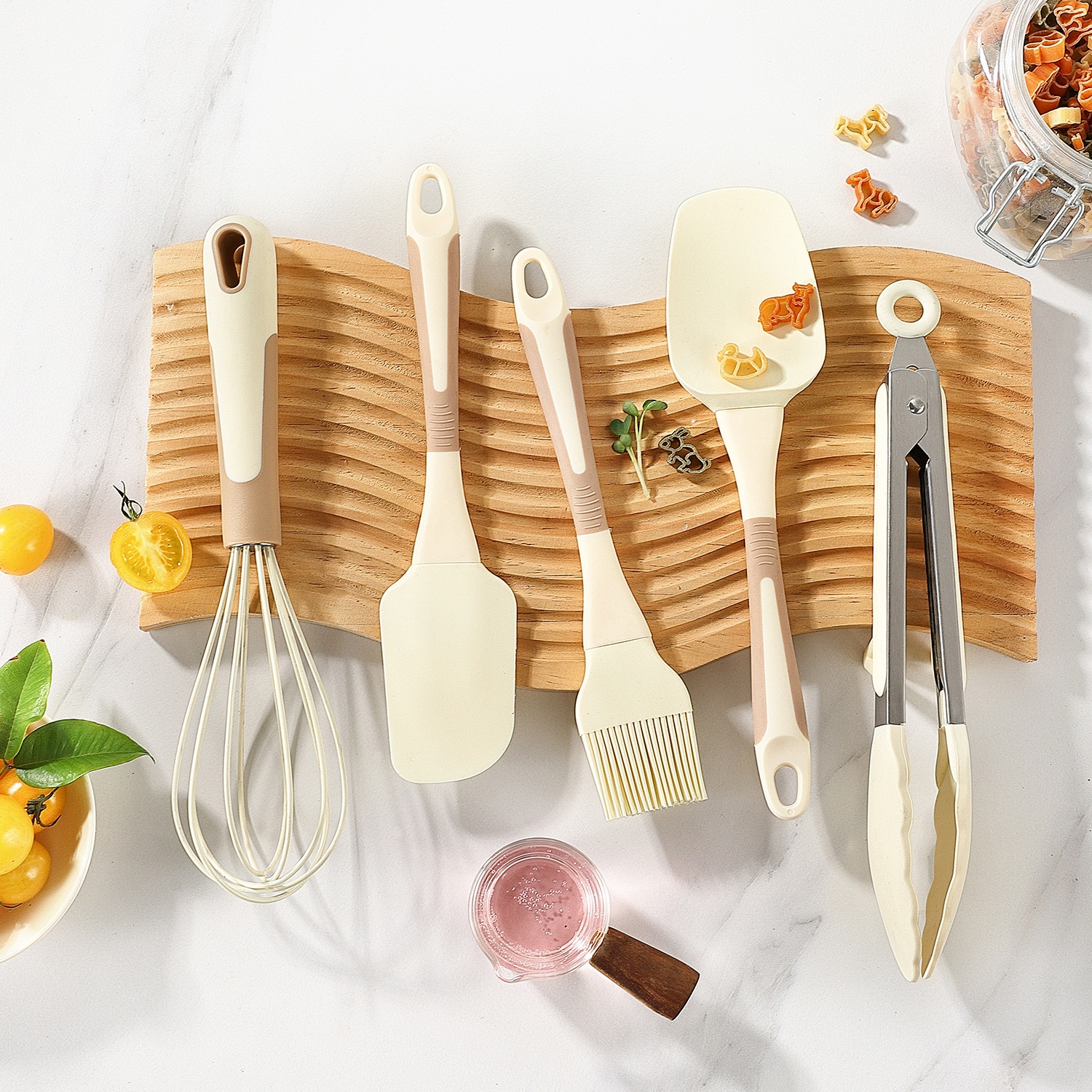 Silicone Baking Set Silicone Oil Brush Egg Beater Silicone Scraper Silicone Clip Anti-scalding Kitchen Baking Five-piece Set