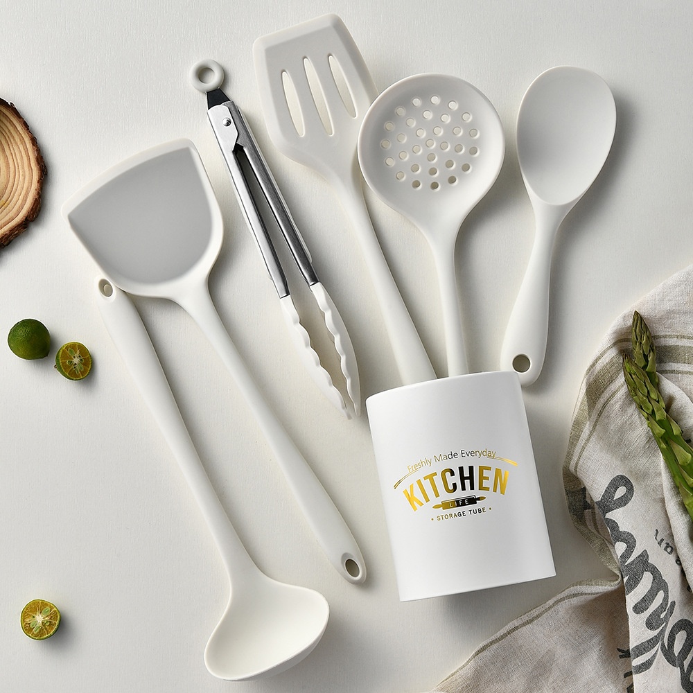 Non-stick High Temperature Resistant Integrated Silicone Spatula Food Grade Non-stick Spatula Available Kitchen Chinese Shovel Spoon Set