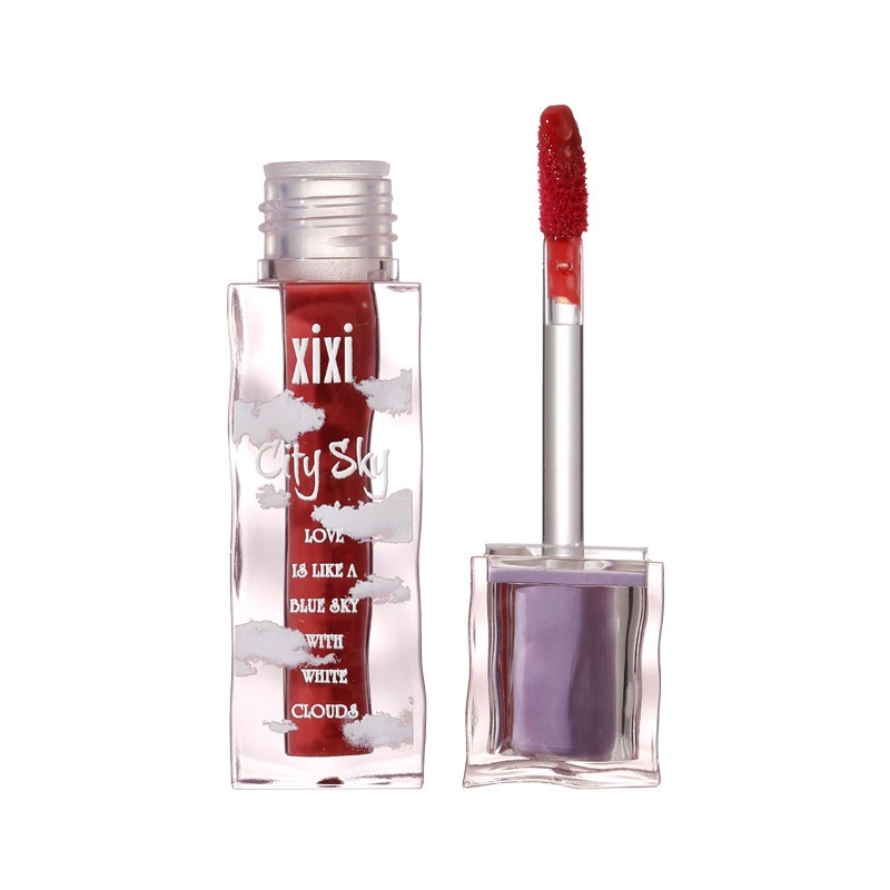 Everyday Lip Gloss–Waterproof And Long-Lasting Lipstick.