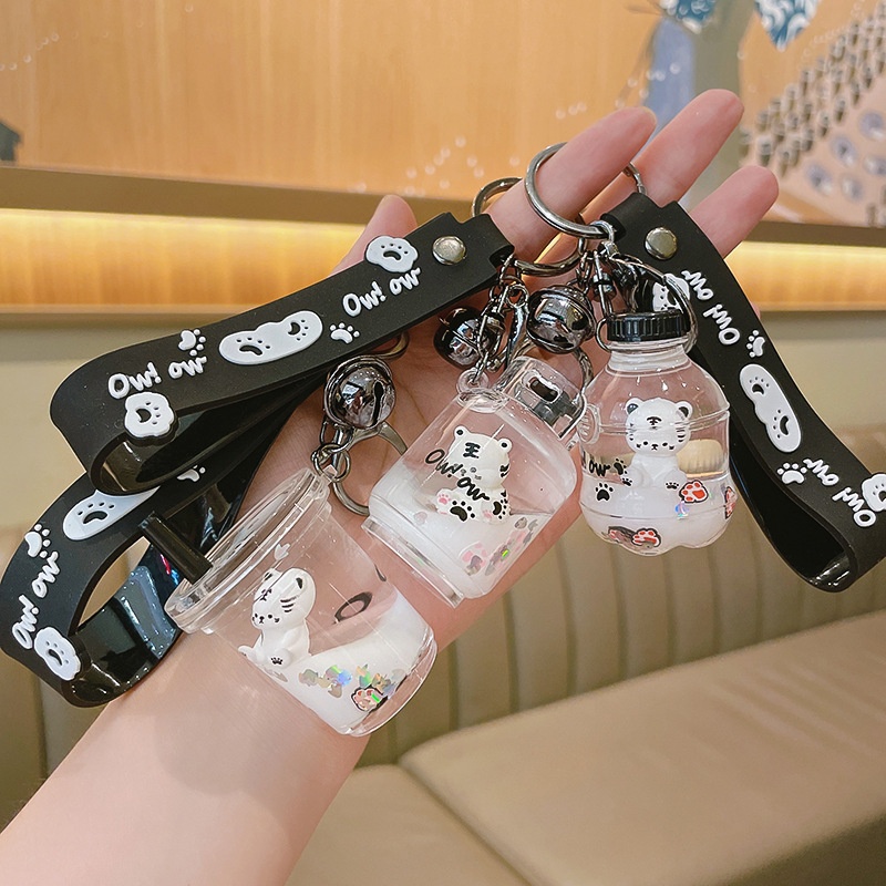 Creative Floating Doll Oil Tiger Keychain Acrylic Quicksand Bottle Keychain Exquisite Car Pendant