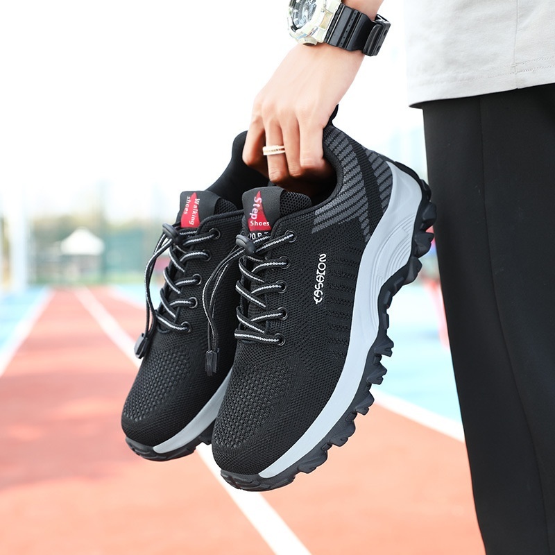 Parents Shoes Summer Lightweight Middle-aged And Elderly Sports Shoes Men's Walking Shoes Men And Women Soft Bottom Mesh Shoes For The Elderly