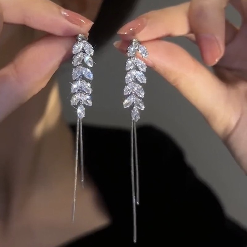 Exquisite Full Diamond Zircon Leaf Tassel Earrings Light Luxury Super Flash Wheat Ear Earrings High-end Long Niche Earrings
