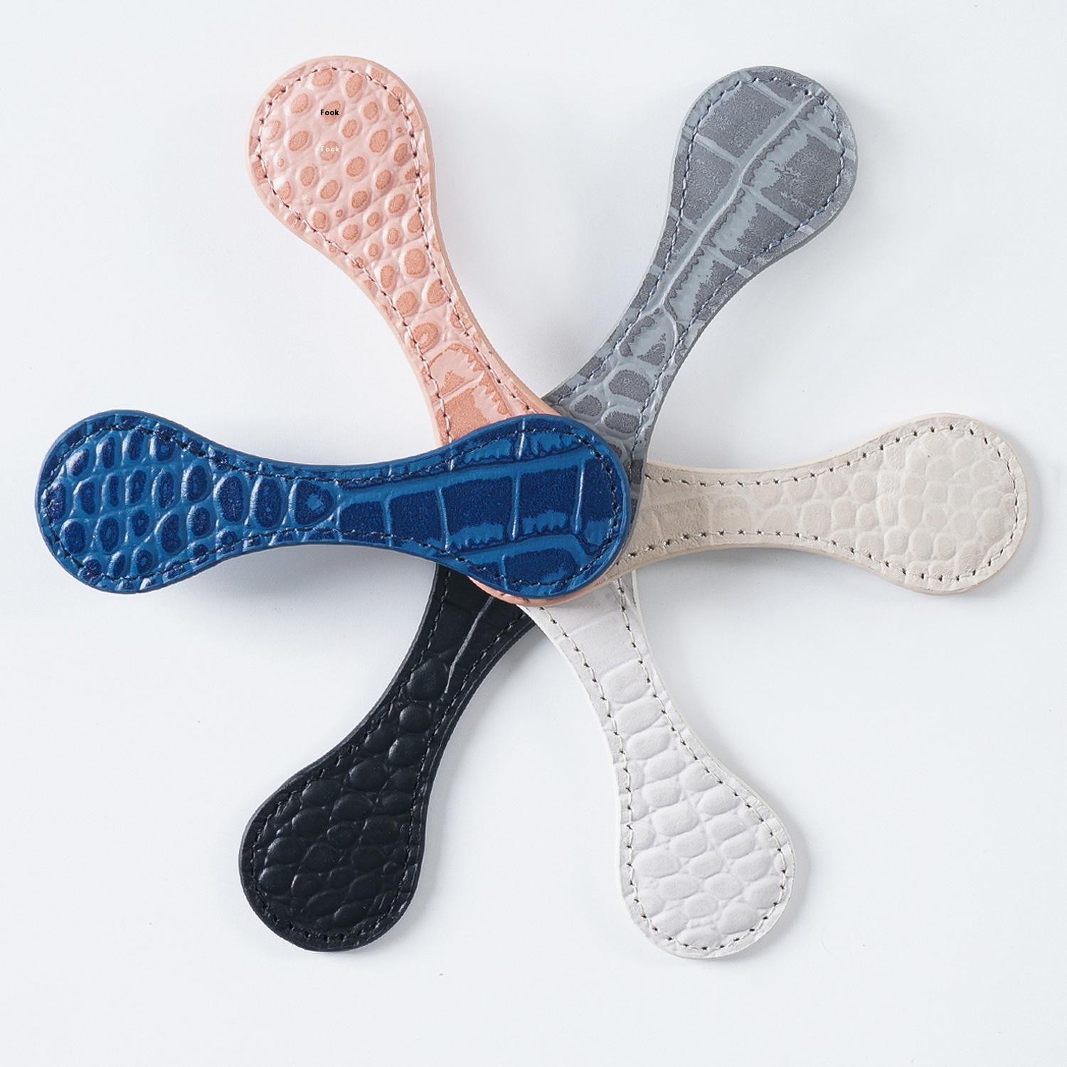 Genuine Leather Bookmark Double-sided Magnetic Buckle Magnet Clip Handmade First Layer Cowhide Handbook Cute Creative Decoration