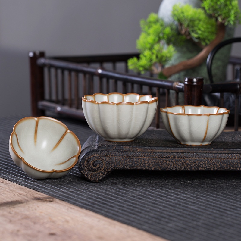 Empty Mountain Rain Ru Kiln Creative Handmade Moon White Glaze Master Cup Single Cup Ceramic Tea Cup Small Kung Fu Tea Bowl