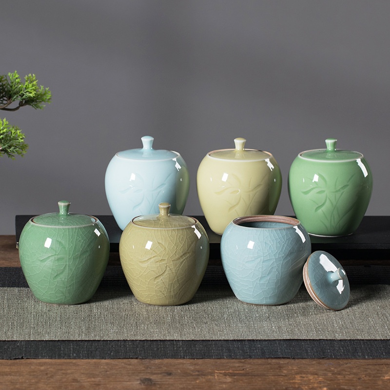 Empty Mountain Rain Longquan Celadon Sealed Ge Kiln Ice Crack Tea Can Ceramic Tea Can Powder Can Tea Warehouse