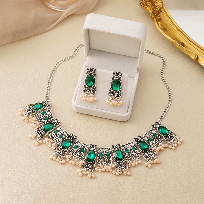 European And American Retro Emerald Earrings For Women,Ethnic Style,Square Tassel Rice Beads Pendant Jewelry Set
