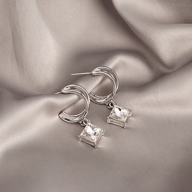 Silver Needle Geometric C-shaped Micro-inlaid Square Diamonds Beautiful And Shining Super Fairy Pendant Geometric Irregular Cold Style Royal Sister Temperament Earrings