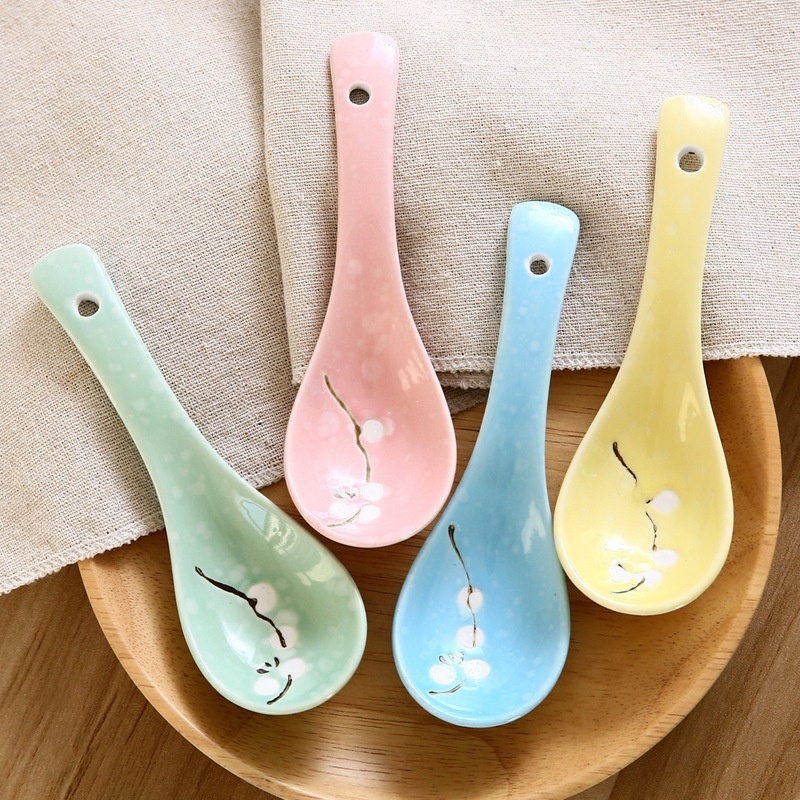 Japanese Snowflake Ceramic Spoon Household Soup Spoon Rice Spoon Hotel Three-bend Spoon Creative Tableware