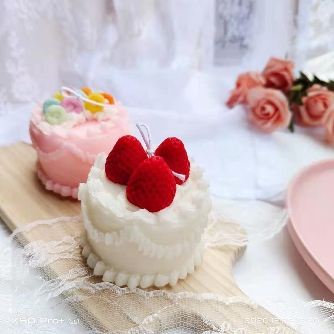 Strawberry Cake Scented Candle Soy Wax Souvenir Shooting Props Ornaments Internet Celebrity Gift Sweet And Cute