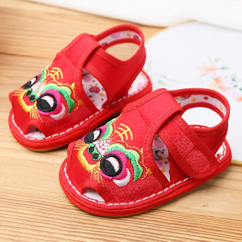 Spring And Summer Male And Female Baby Tiger Head Embroidered Sandals Glitter Surface Sandals Children's One-year-old Embroidered Baby Sandals
