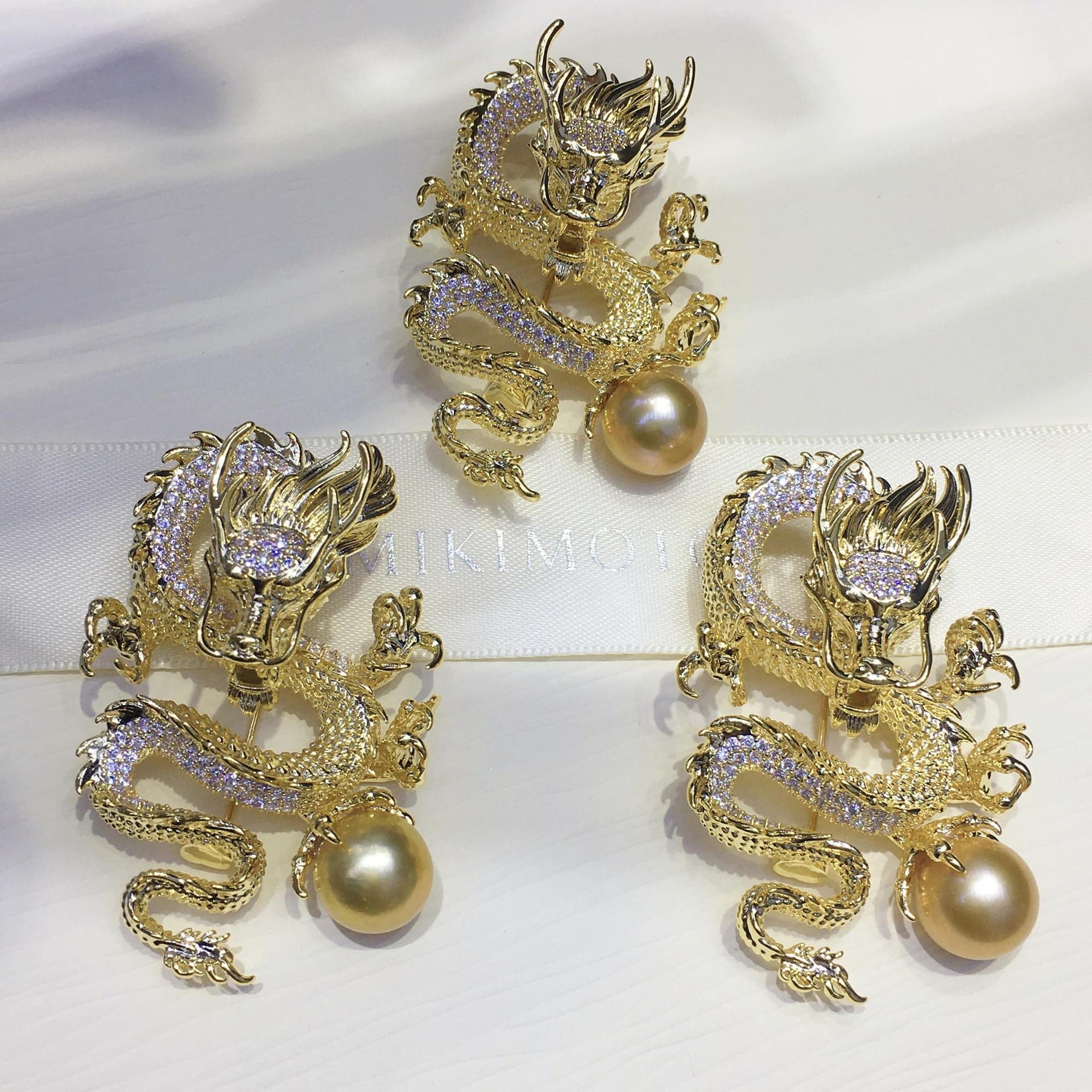 Chinese Style Year Of The Dragon Freshwater Gold Pearl Zodiac Year Neutral Style Zodiac Dragon Brooch Suit Temperament Corsage Decoration