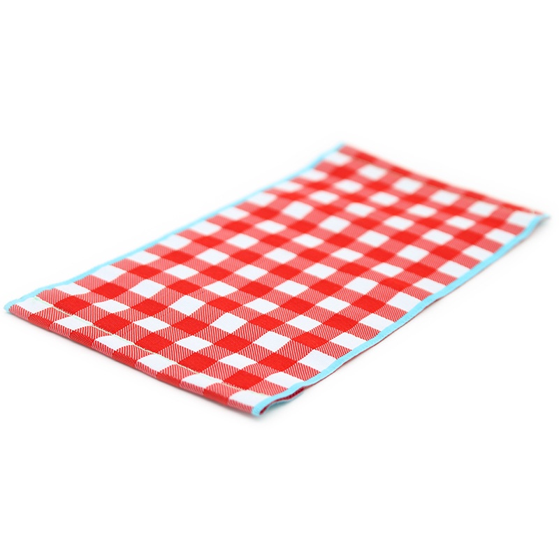 Zakka Japanese Groceries Japanese Style Red And White Plaid Carpet Creative Home Decoration Gifts Living Room Creative Ornaments