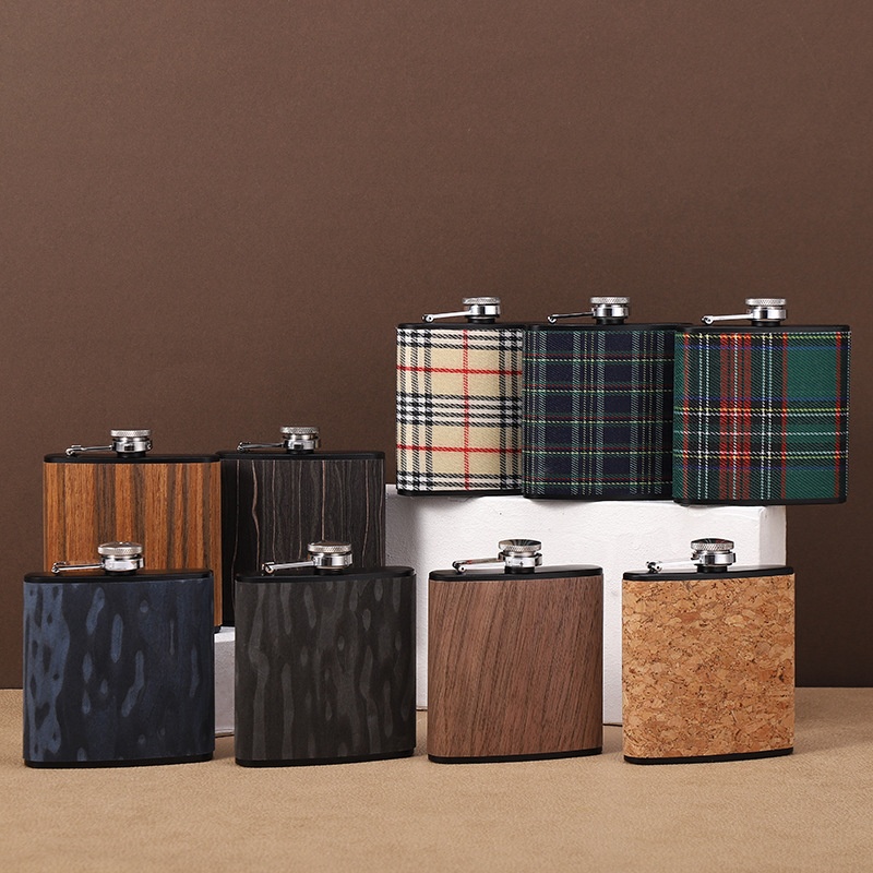 6 Ounces Stainless Steel Wine Flask304 Material Light Luxury Wood Grain Leather Outdoor Convenient Portable Small Wine Set