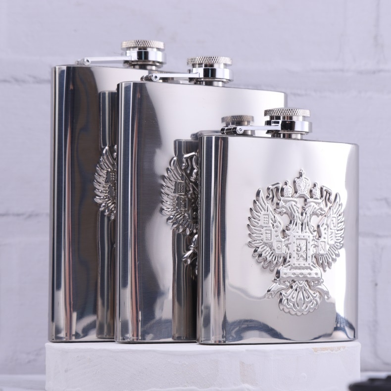 Direct Stainless Steel Hip Flask Mirror Light Double Head Eagle304 Material Outdoor Portable Half ACatty Four Ounces