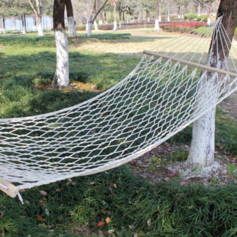 Outdoor Mesh Hammock Single Cotton Thread Solid Wood Stick Hammock Open-air Swing Seaside Beach Leisure Hanging Net Bed
