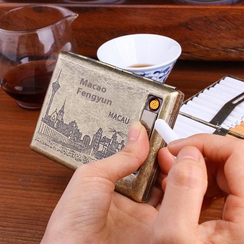 Guipai9029 Macau Wind And Cloud Bronze Condensed Metal20-Piece Cigarette Case With USBRechargeable Lighter