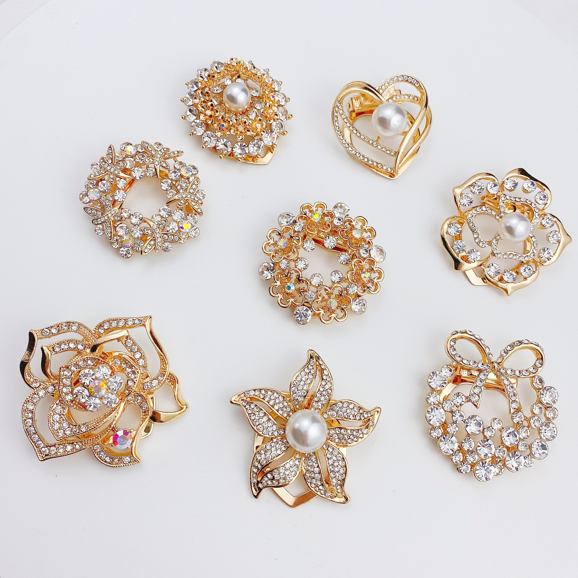 Corner Buckle Women's Silk Scarf Buckle Corner Knot Buckle T-shirt Buckle Hem Waist Artifact Summer Non-slip Dual-purpose Brooch