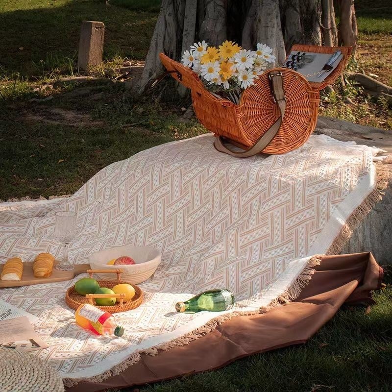 Camping Picnic Mat Picnic Cloth Moisture-proof Thickened Tent Mat Beach Blanket French Outdoor Supplies