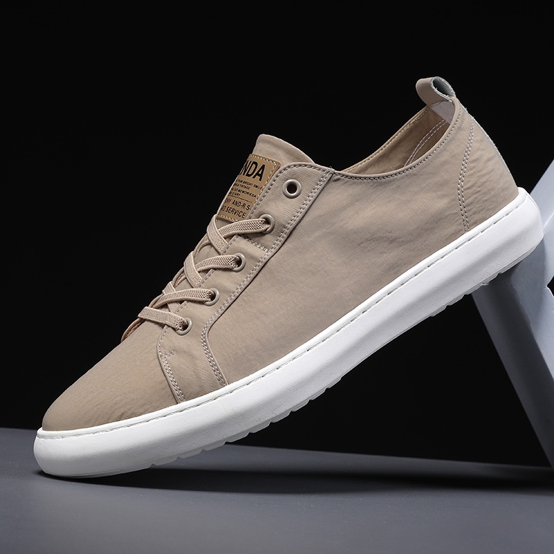 Men's Shoes Fashion Shoes Summer Breathable Cloth Shoes Slip-on Lazy Shoes Men's Casual Flat Anti-skateboard Shoes