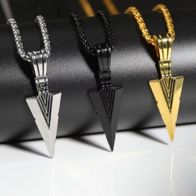 European And American Simple Personality Triangle Men's Necklace Retro Arrow Pendant Jewelry Accessories
