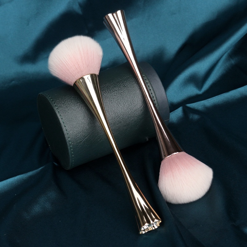 Four-leaf Clover Nail Dust Brush Large Soft Round Head Nail Sweeping Cleaning Tool Small Waist Nail Brush