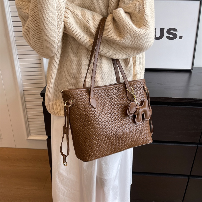 Niche Design Snakeskin Pattern Casual Shoulder Bag Women Autumn Korean Style Fashion Large Capacity Tote Bag