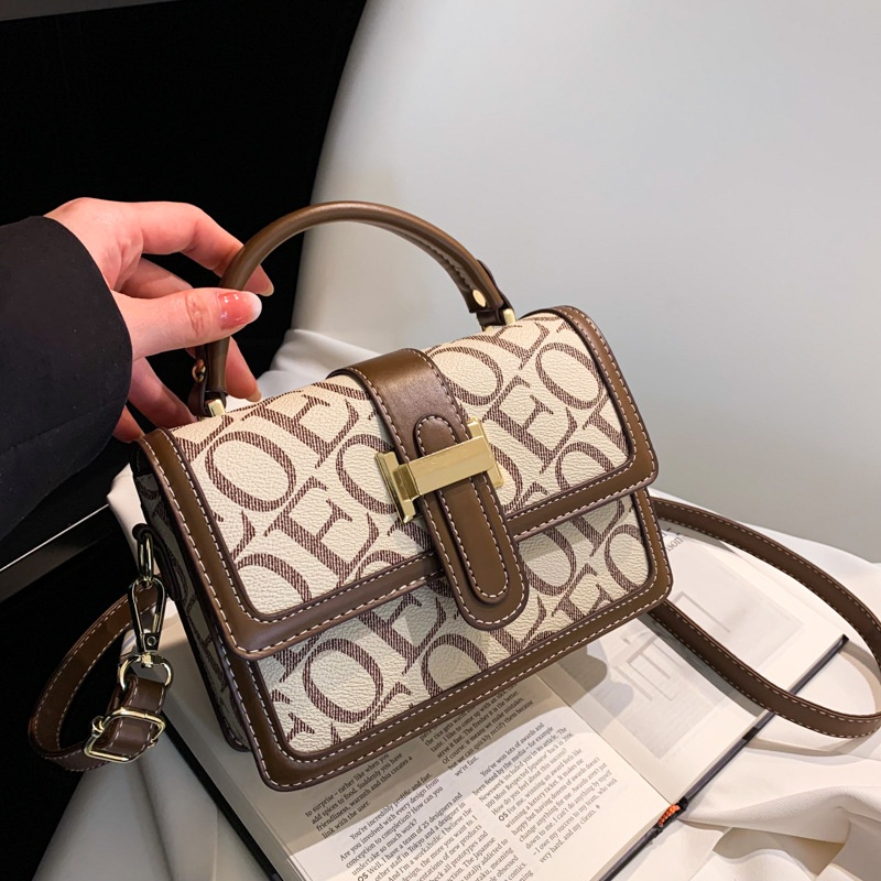 High-end Fashion Hand-held Small Square Bag For Women Styley Printed Letters Practical Shoulder Messenger Bag