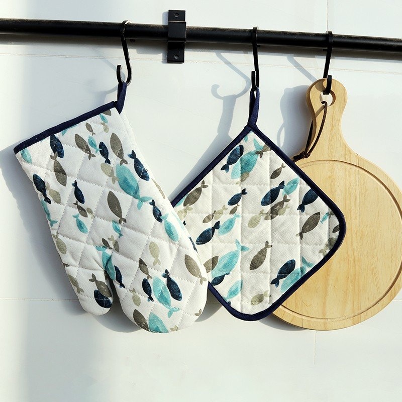 Cotton Mediterranean Blue Fish Oven Mitts Bakingulated Mittsulated Pads