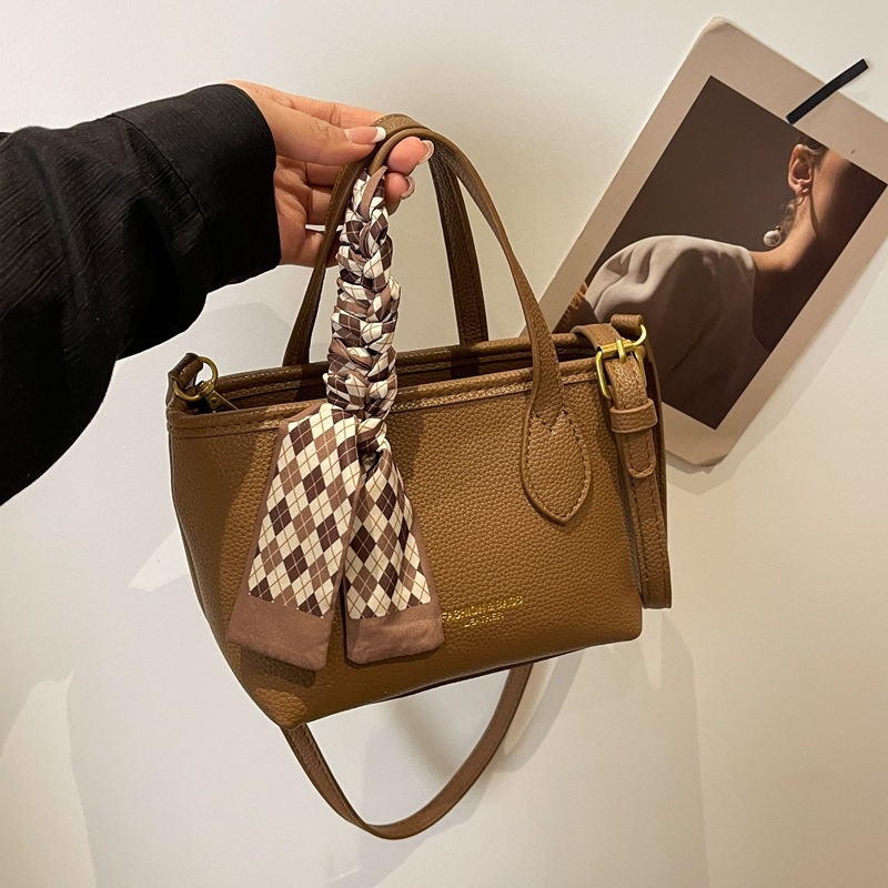 Niche Design Portable Bucket Bag Female Korean Style Fashion Simple High-end Shoulder Messenger Bag