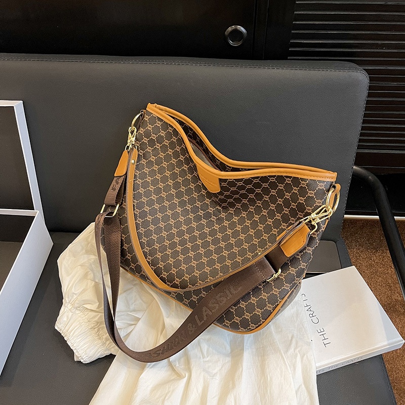 Tote Bag Women Autumn Styley Fashion Hand-held Shoulder Net Celebrity Underarm Bag Large Capacity Commuter Messenger Bag