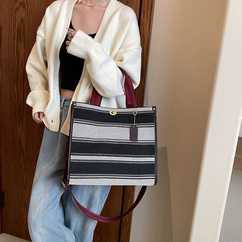 French High-grade Canvas Contrasting Color Hand-held Tote Bag For Women Retro Fashion Shoulder Messenger Bag