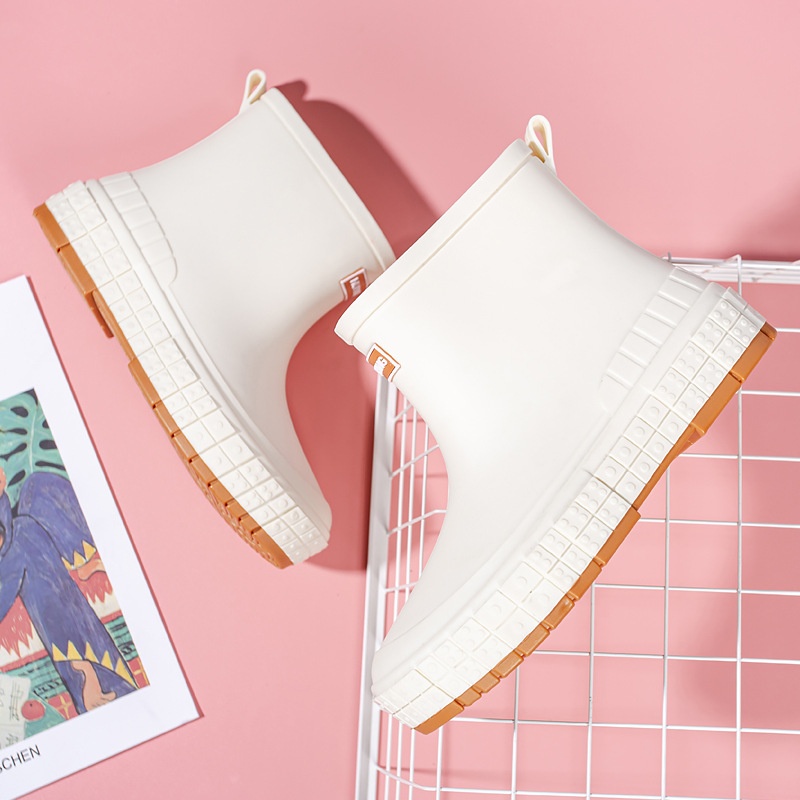 Korean Women's Low-top Casual Fashion Rain Boots Women's Waterproof And Non-slip PVCMaterial Four Seasons Water Shoes
