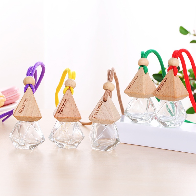 Car Perfume Bottle Pendant8ml Car Aromatherapy Triangle Diamond Empty Bottle Glass Bottle Pendant Production