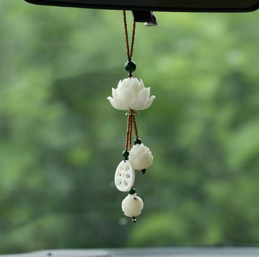 High-grade And Atmospheric Bodhi Lotus Car Pendant Car Interior Decoration Rearview Mirror Pendant Men And Women's Safe