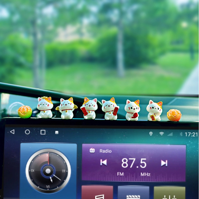 Car Ornaments Cute Lucky Cat Center Console Decoration Electric Car Desk Car Interior Ornaments