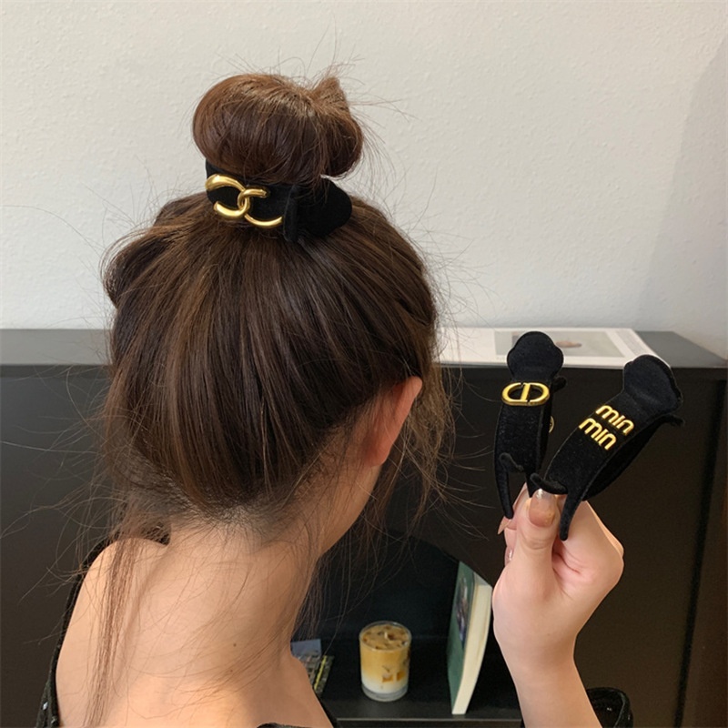 Temperament Letter Ball Head Grab Clip Women's All-match Flocking Hairpin Hair Disc Artifact High Pony Tail Clip
