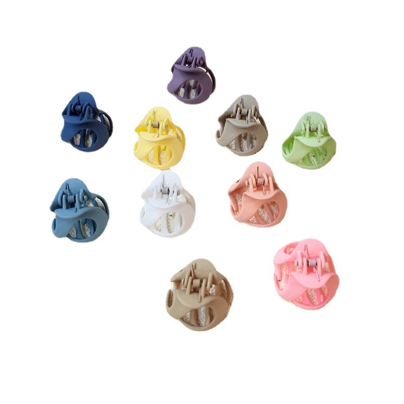 3 CMSmall Plastic Hair Claw For Women:Bang And Stray Hair Clip,Hair Accessory For Styling And Decoration