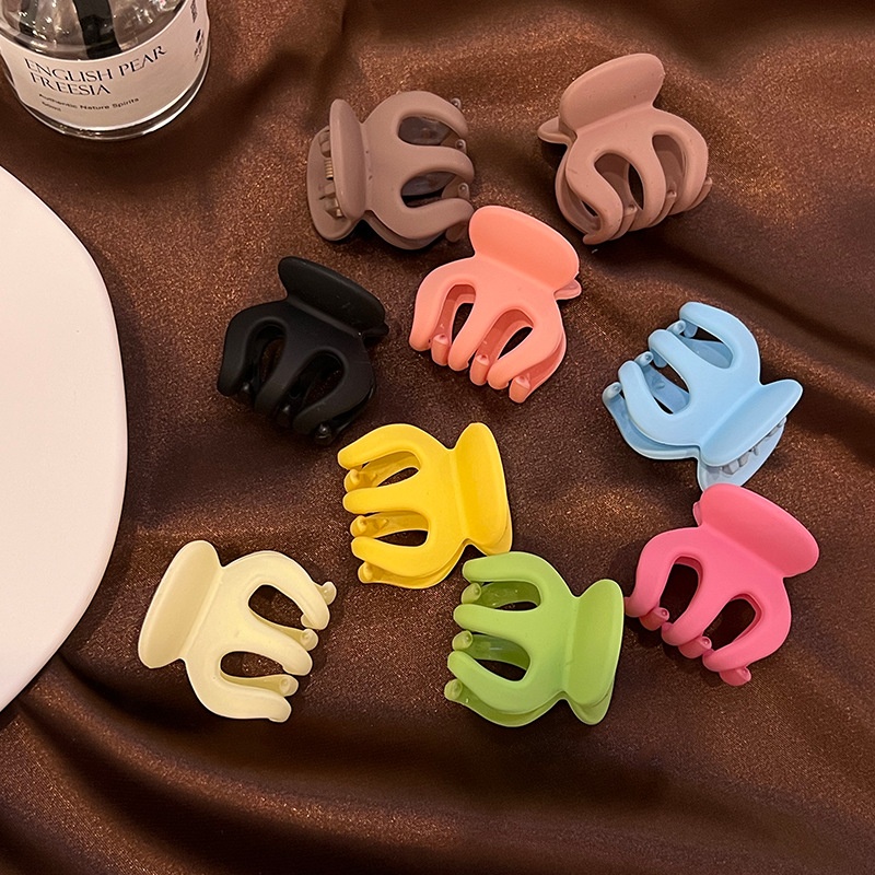 Korean Colorful Bun Hair Claw:Large Black Pumpkin-Shaped Hair Clip,Simple And Elegant Princess Style Shark Clip For Women