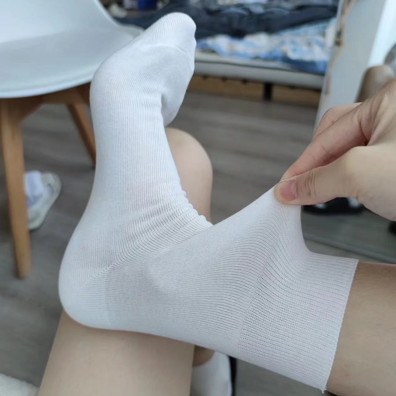 White Socks Ceiling Long Plush Cotton Socks Mid-tube Summer Thin Long Tube Loose Summer Deodorant Versatile And Comfortable