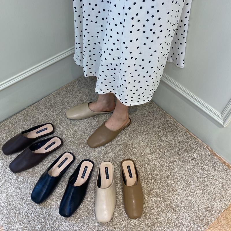 South Korea Spring And Summer Fashion Retro Mule Women's Shoes Closed Toe Low Heel Lazy Square Toe Flat Slippers