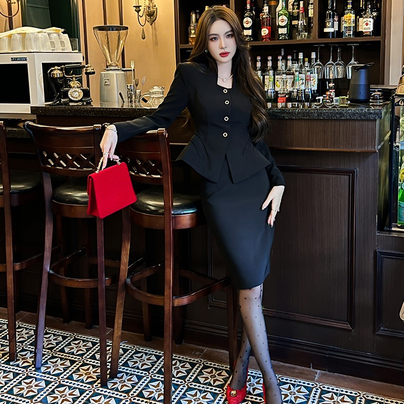 French Style Professional Dress Female Early Spring Hepburn Style Little Black Dress OLCommuter Suit Skirt30021