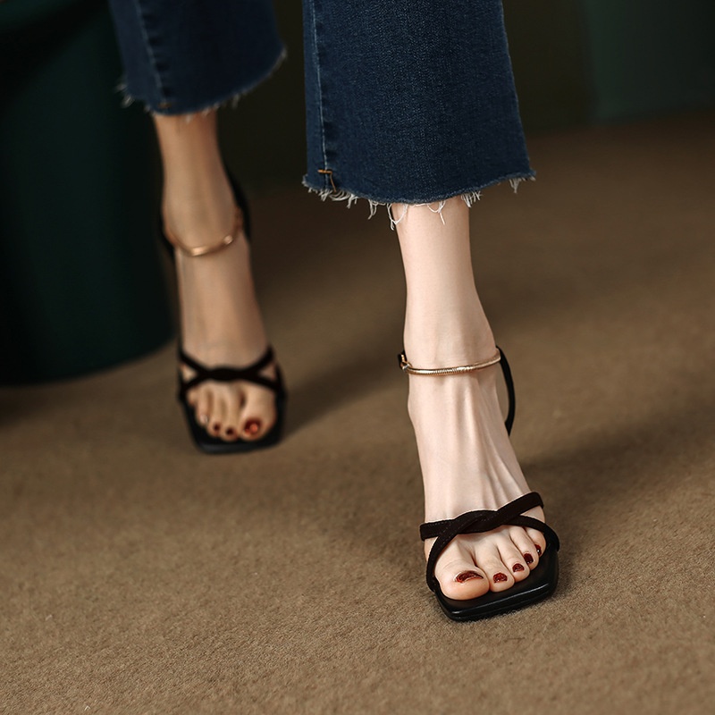 Temperamental Women's French Buckle Sandals Women's Stiletto High Heels Summer Mid-heel Black Metal Chain