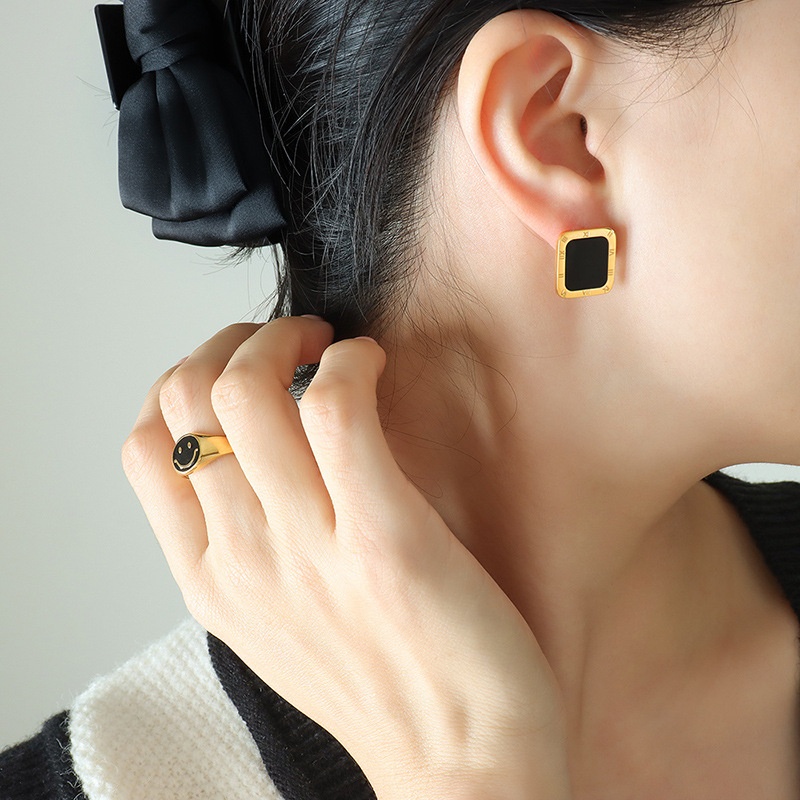 European And American Rectangular Roman Numerals Neutral Style Earrings Square Acrylic Titanium Steel Plated With18 KGold Earrings F222