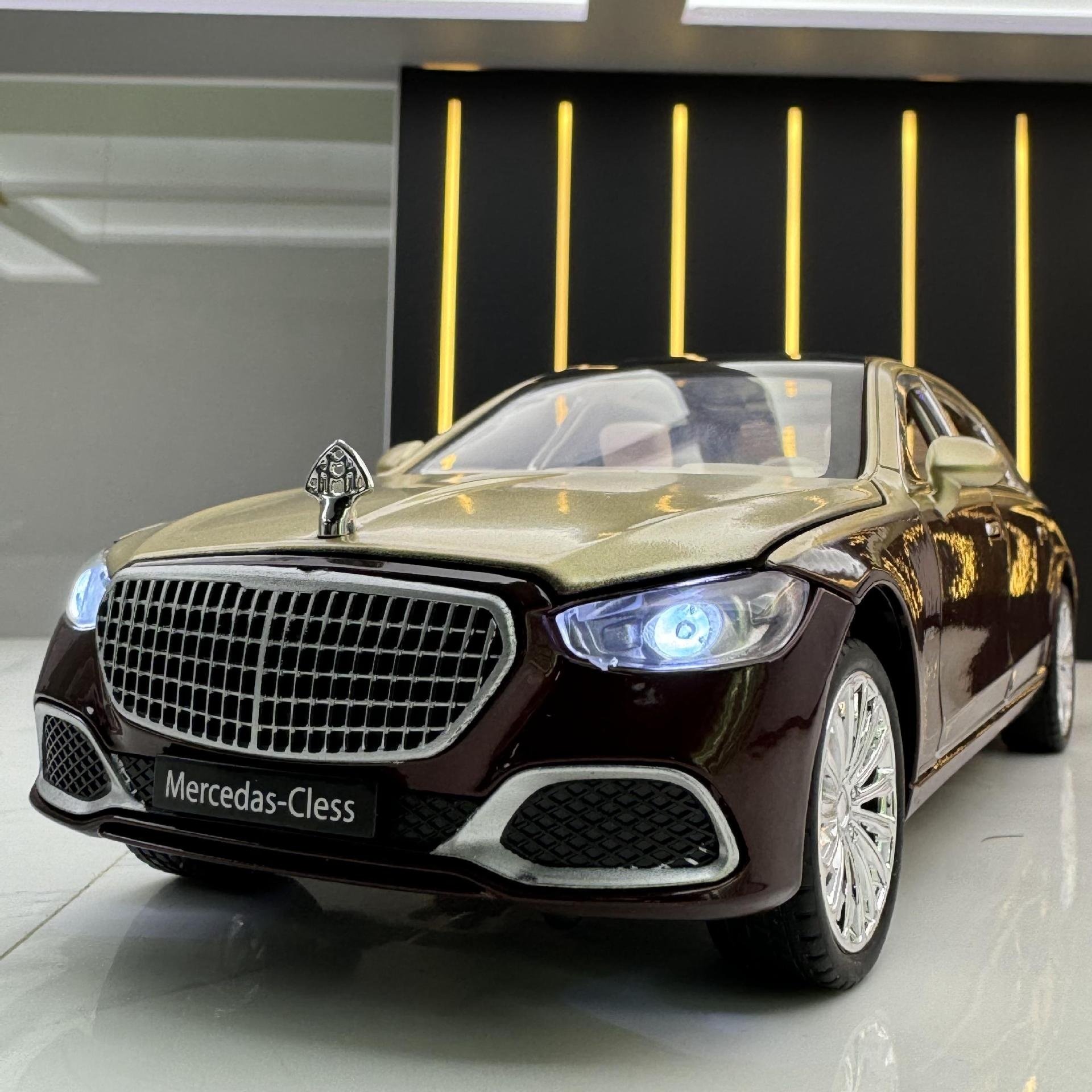 Xin Haodi Diecast Car Model1:24 Maybach S680:Sound And Light Toy Car With Music,Collectible Model Ornament