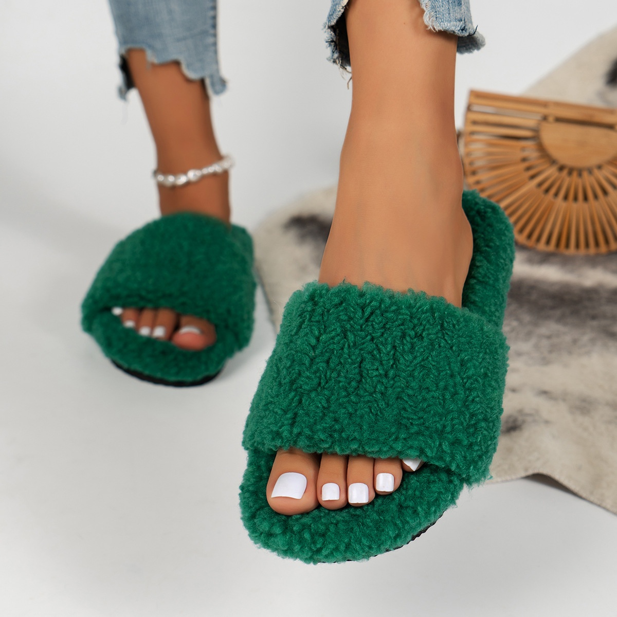 Women's Fur Slippers Thick Sole Open Toe Fashionable Warm Home Indoor Slippers Dery