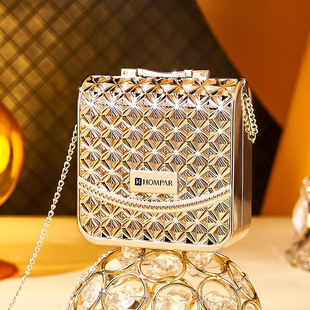 Han Beier Small Gold Bag Air Makeup Holding Air Cushion BBCream Lightweight Beautiful White Breathable Makeup-free Powder Cake2-in-1 Air Cushion