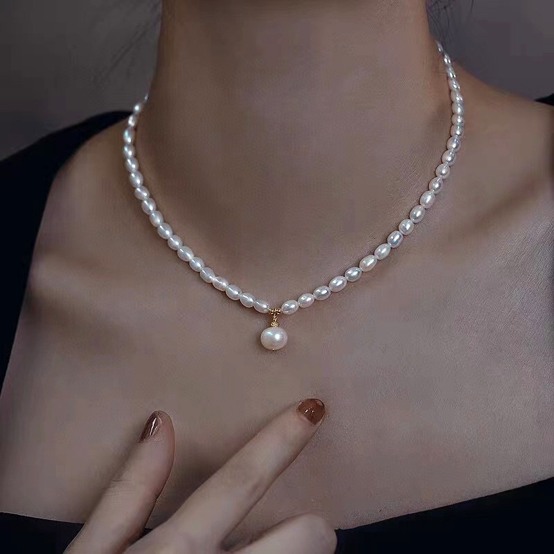 Hepburn Style Choker Natural Freshwater Pearl Necklace Light Luxury High-end Small Pearl Clavicle Chain