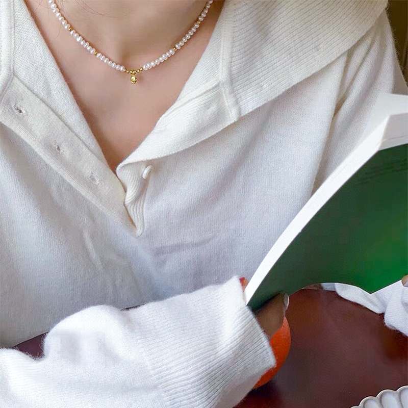 High-grade Natural Freshwater Pearl Necklace Niche Personality Design Retro Small Gold Bead Necklace Female Commuting
