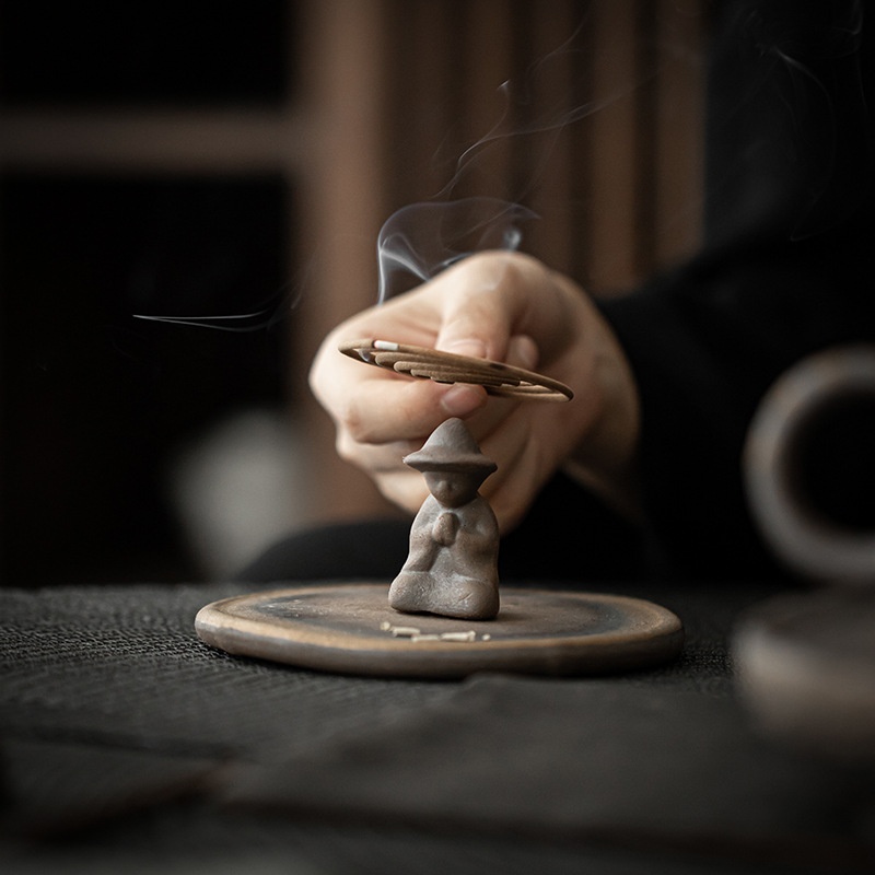 Coarse Pottery Gilded Monk Plate Incense Burner Agarwood Sandalwood Incense Burner Base Home Living Room Indoor Tea Table Incense Small Ornaments