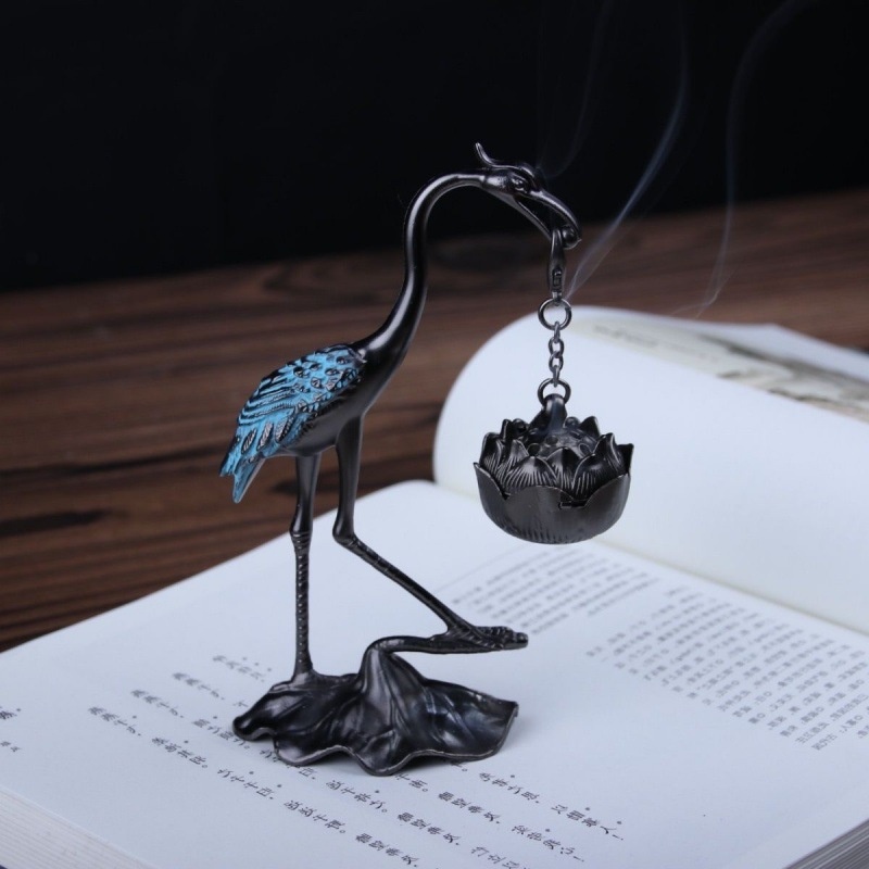 Creative Small Crane Incense Burner Lotus Hanging Furnace Home Decoration Indoor Small Incense Burner Crane Aromatherapy Furnace Zen Tea Ceremony Incense